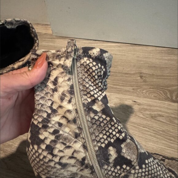 Steve Madden - Elory Snake Skin Printed Fabric Booties - Picture 6 of 7